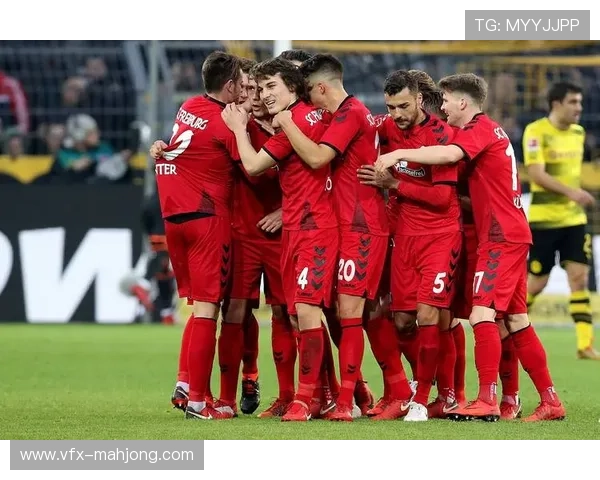 弗赖堡3-1胜奥格斯堡，中场控制力成关键