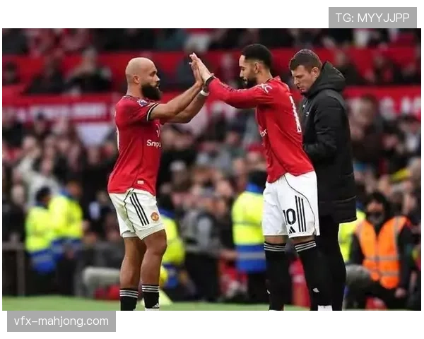 曼联1-0小胜埃弗顿，姆伯莫制胜球助红魔六轮不败